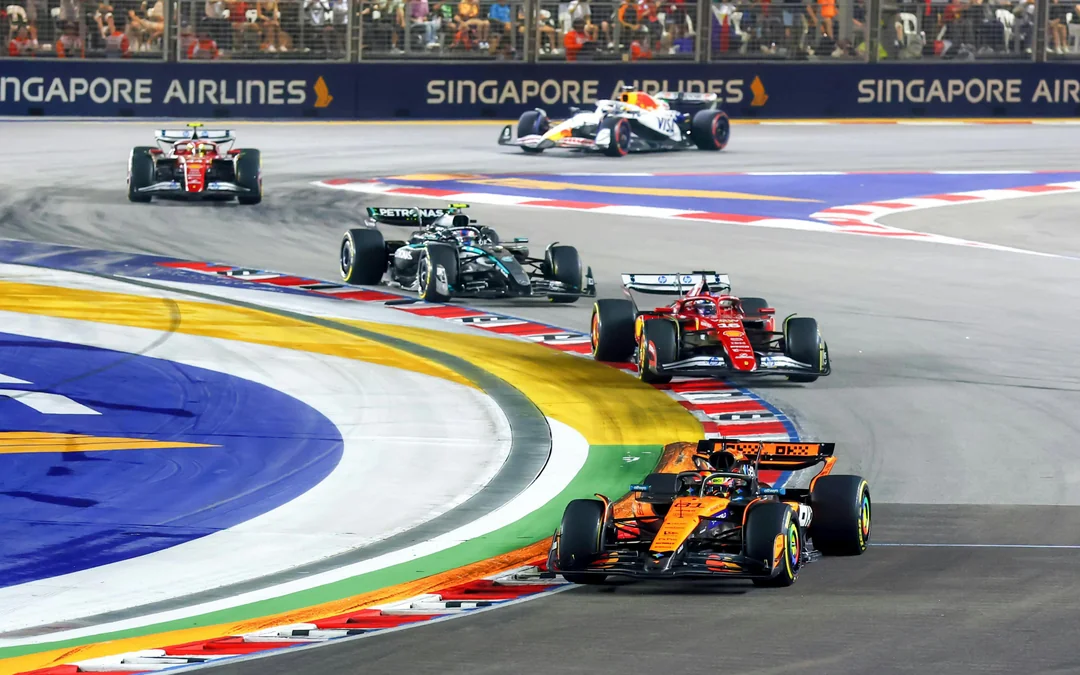 F1 Singapore Grand Prix 2026: 3-Day Grandstand Passes - All Zone Access Image 2