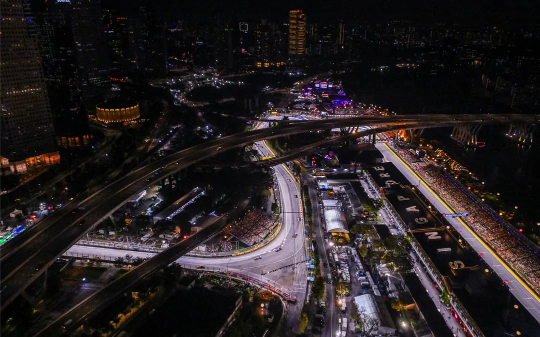 F1 Singapore Grand Prix 2026: 3-Day Grandstand Passes - All Zone Access Image 5