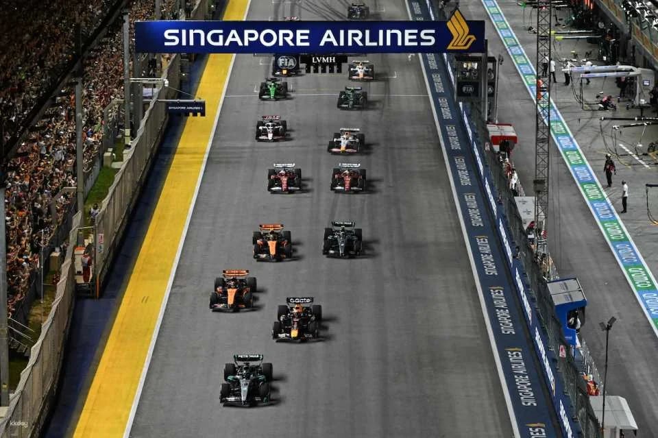 F1 Singapore Grand Prix 2026: Luxury VIP Hospitality Package | Marina Bay Street Circuit, Formula 1 Singapore