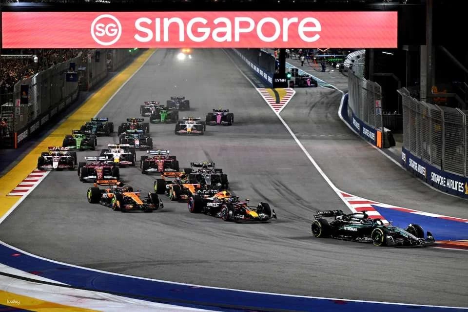 F1 Singapore Grand Prix 2026: Luxury VIP Hospitality Package | Marina Bay Street Circuit, Formula 1 Singapore