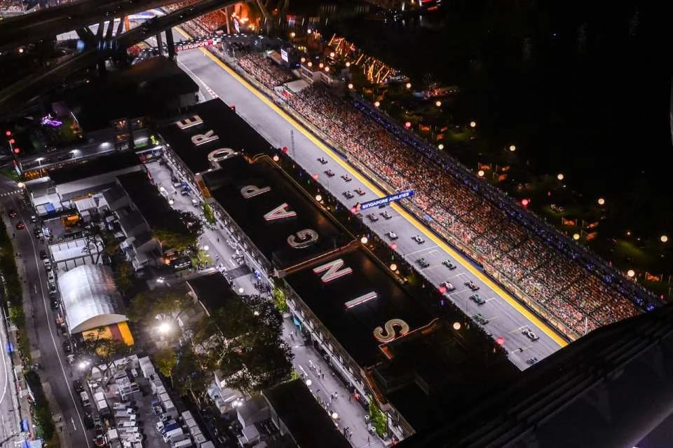 F1 Singapore Grand Prix 2026: Luxury VIP Hospitality Package | Marina Bay Street Circuit, Formula 1 Singapore
