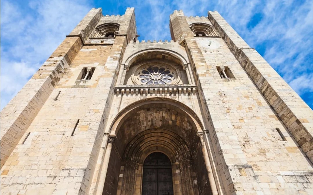 Fado Murder Mystery in Lisbon: Self-Guided City Exploration Game Image 4