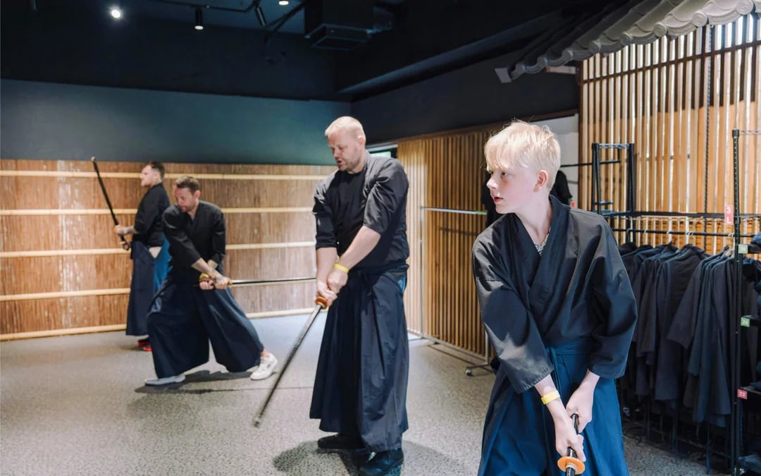 Family-Friendly Samurai Sword Experience in Shinjuku Image 4