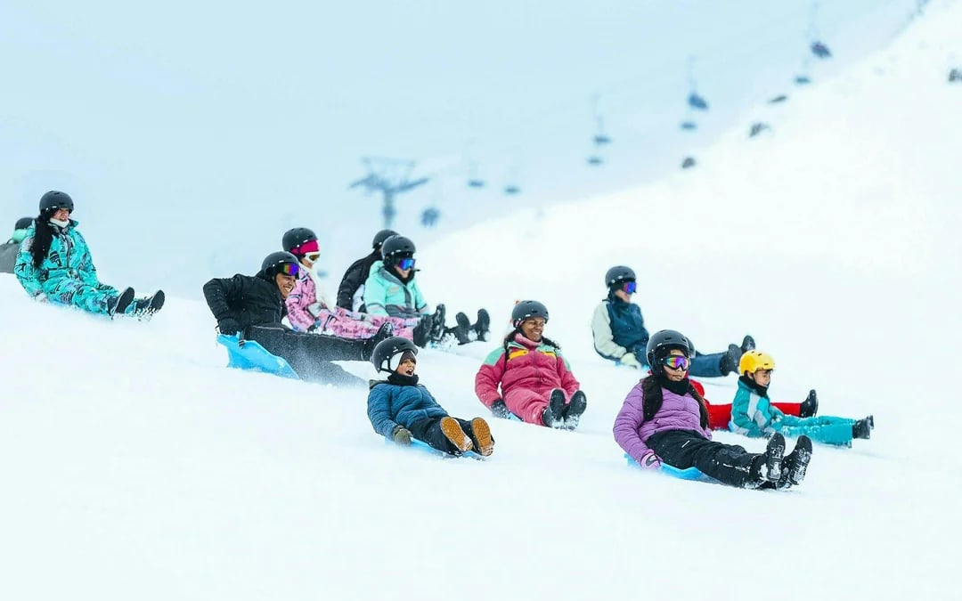 Farellones Park: Round Trip, Ticket & Optional Snow Clothing Image 2