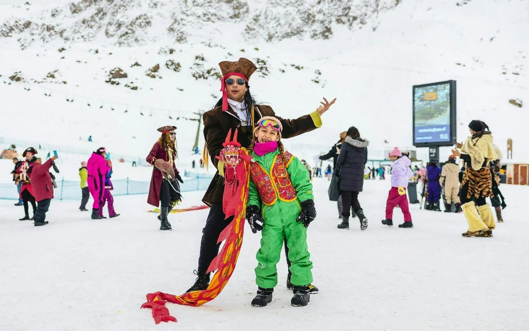 Farellones Park: Round Trip, Ticket & Optional Snow Clothing Image 4