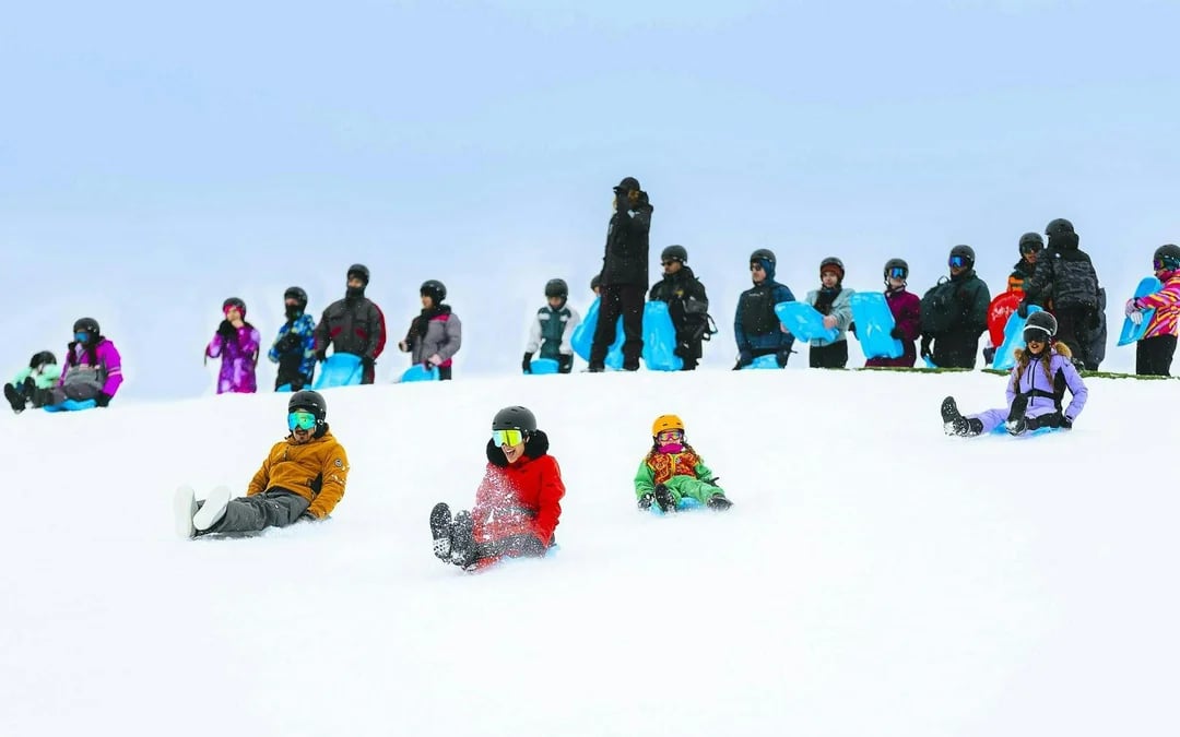 Farellones Park: Round Trip, Ticket & Optional Snow Clothing Image 8