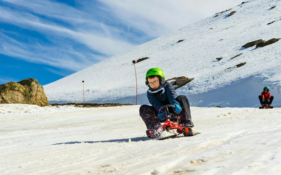 Farellones Park: Round Trip, Ticket & Optional Snow Clothing Image 9