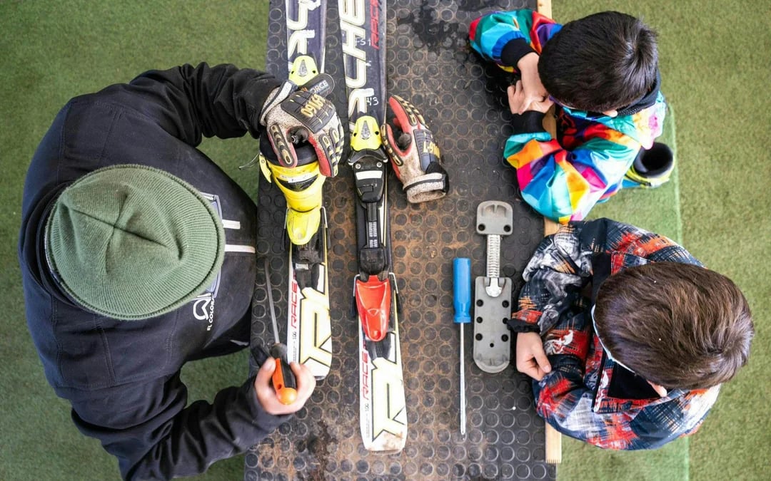 Farellones Ski: Ticket, Lessons, Transport and Snow Equipment & Add-on Clothing Image 7