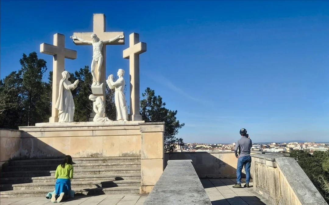Fátima E-Bike Guided Tour: Sanctuary & Shepherds' Houses Image 5