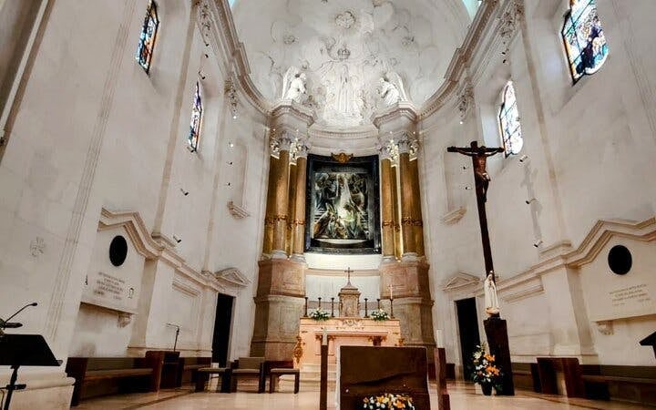 Fatima Private Tour: Shrine, Sacred Way & Shepherds’ Hometow Image 5