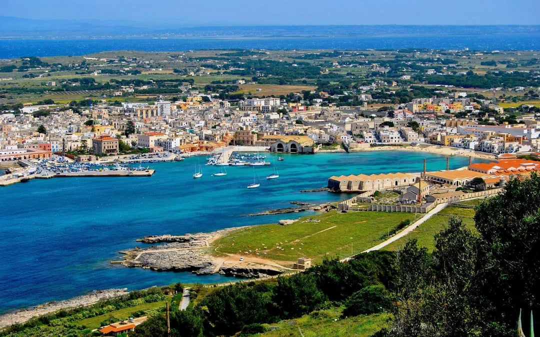 Favignana and Levanzo with an aperitif on board from Marsala Image 2