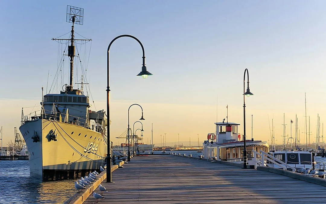 Ferry Transfers between Melbourne and Williamstown Image 11