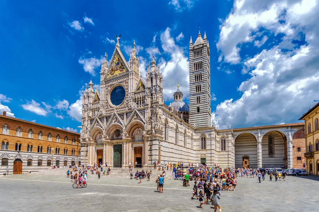 Florence in a Day: City Centre Walking Tour with Accademia & Uffizi Gallery Tickets Image 5