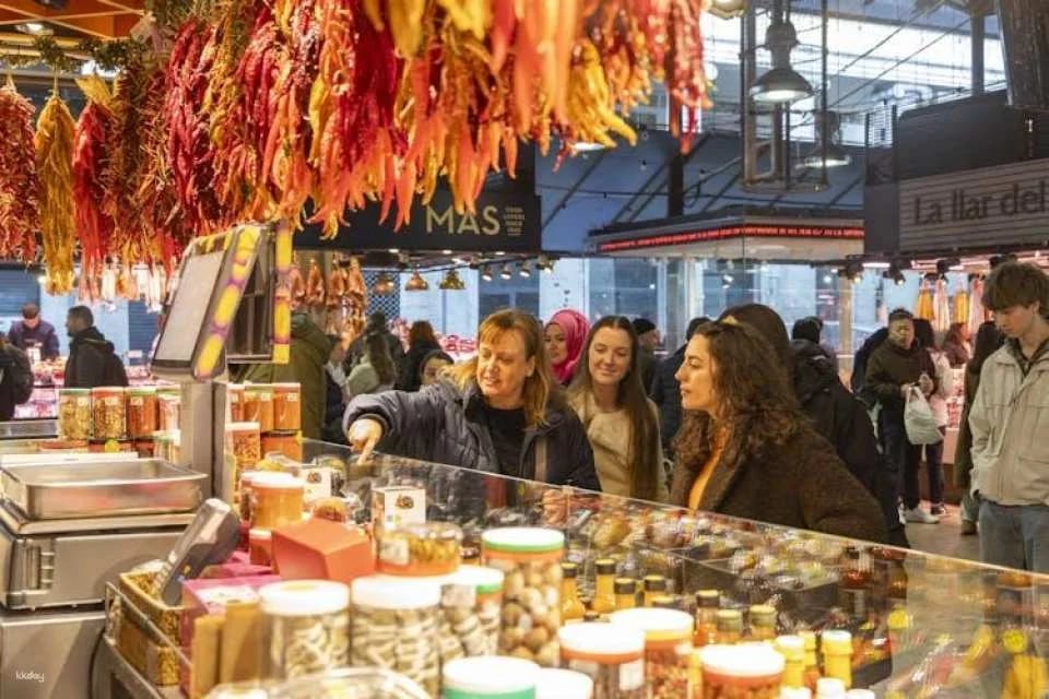 Food market guided tour with tastings
