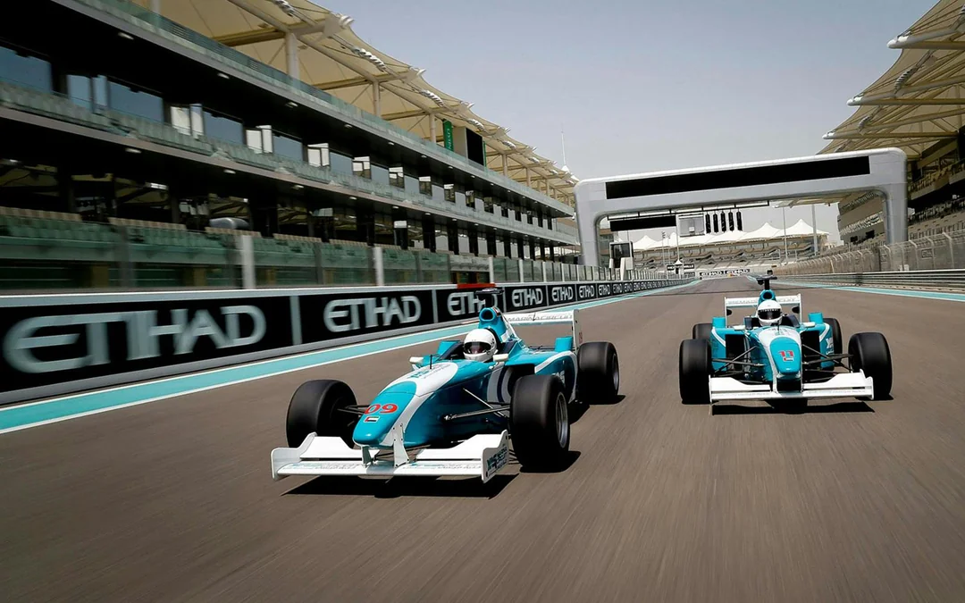 Formula Yas 3000: Drive at Yas Marina Circuit Image 3