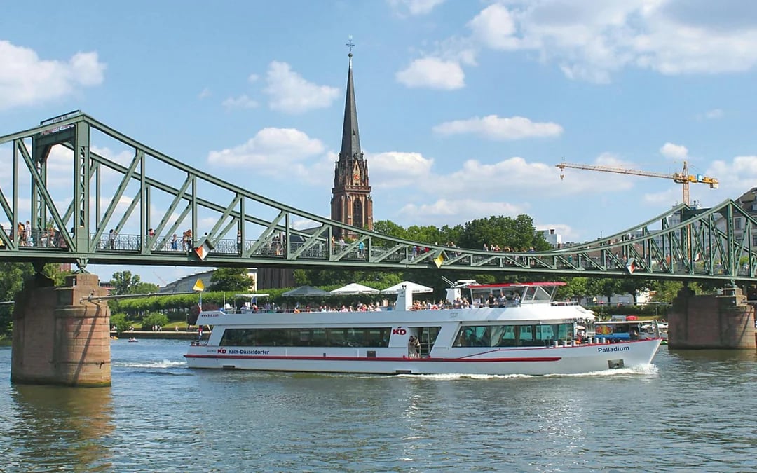 Frankurt Main River Panorama City Cruise Image 2