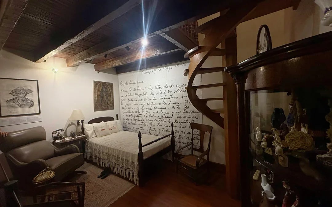 Frida Kahlo Museum Casa Roja (Red House) Small-Group Exclusive Guided Tour Image 9