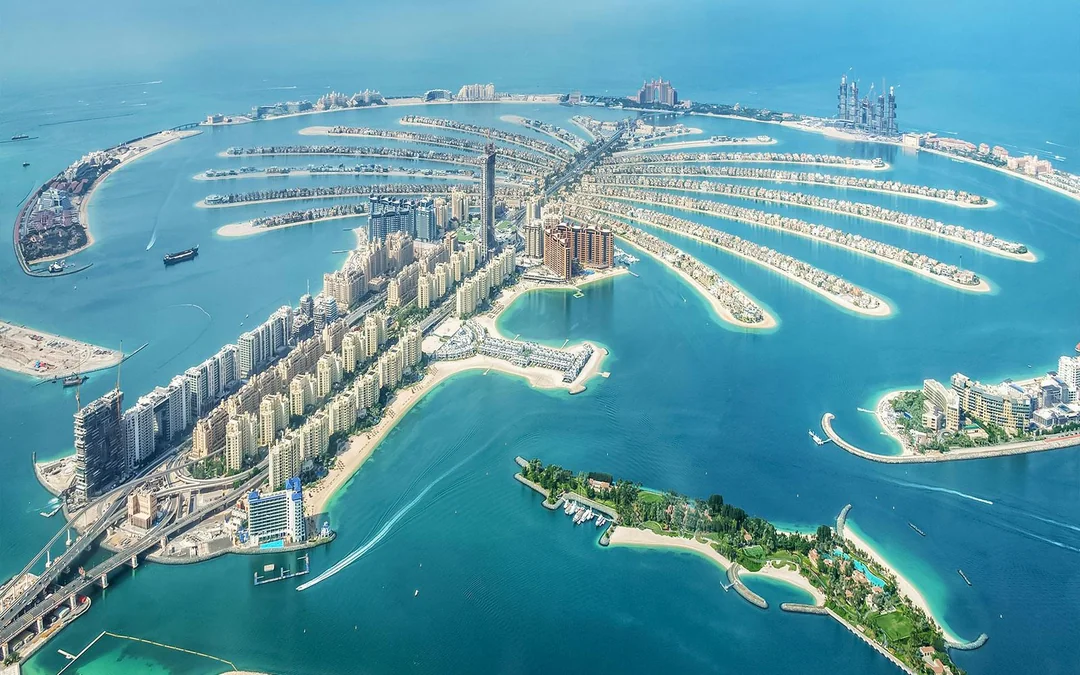 From Abu Dhabi: Guided Dubai City Tour with Burj Khalifa Tickets & Lunch Image 2