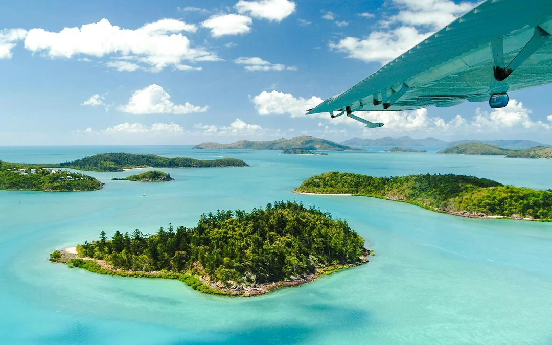 From Airlie Beach: Whitsunday Islands & Heart Reef 60-Minute Scenic Flight Image 1