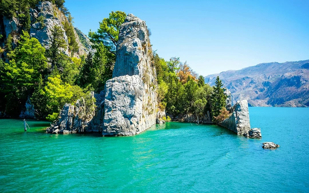 From Alanya: Green Canyon Boat Tour with Lunch & Hotel Transfers Image 2