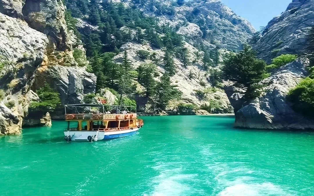 From Alanya: Green Canyon Boat Tour with Lunch & Hotel Transfers Image 8