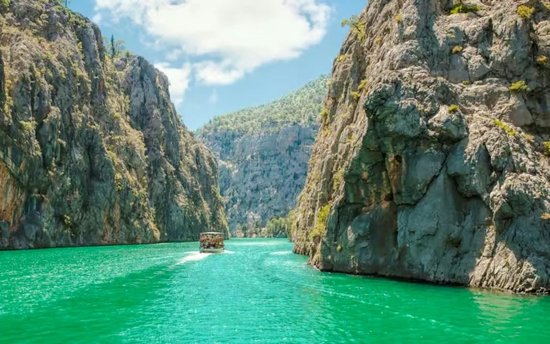 From Alanya: Green Canyon Boat Trip with Lunch, Soft Drinks and Hotel Transfers Image 7