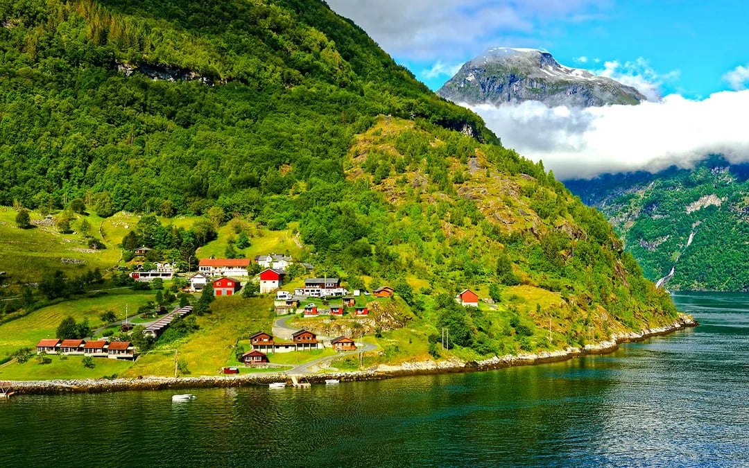 From Alesund: Geiranger Silent Fjord Round-Trip Cruise Image 9