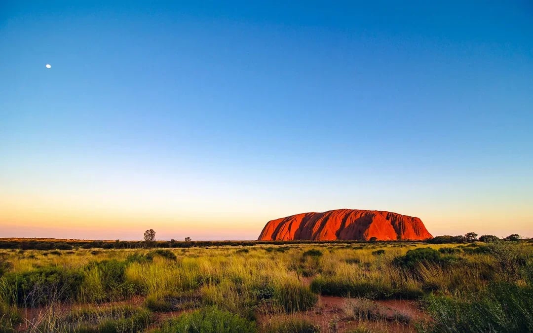 From Alice Springs: Uluru Full Day Tour with Sunset BBQ Dinner & Hotel Transfers Image 1