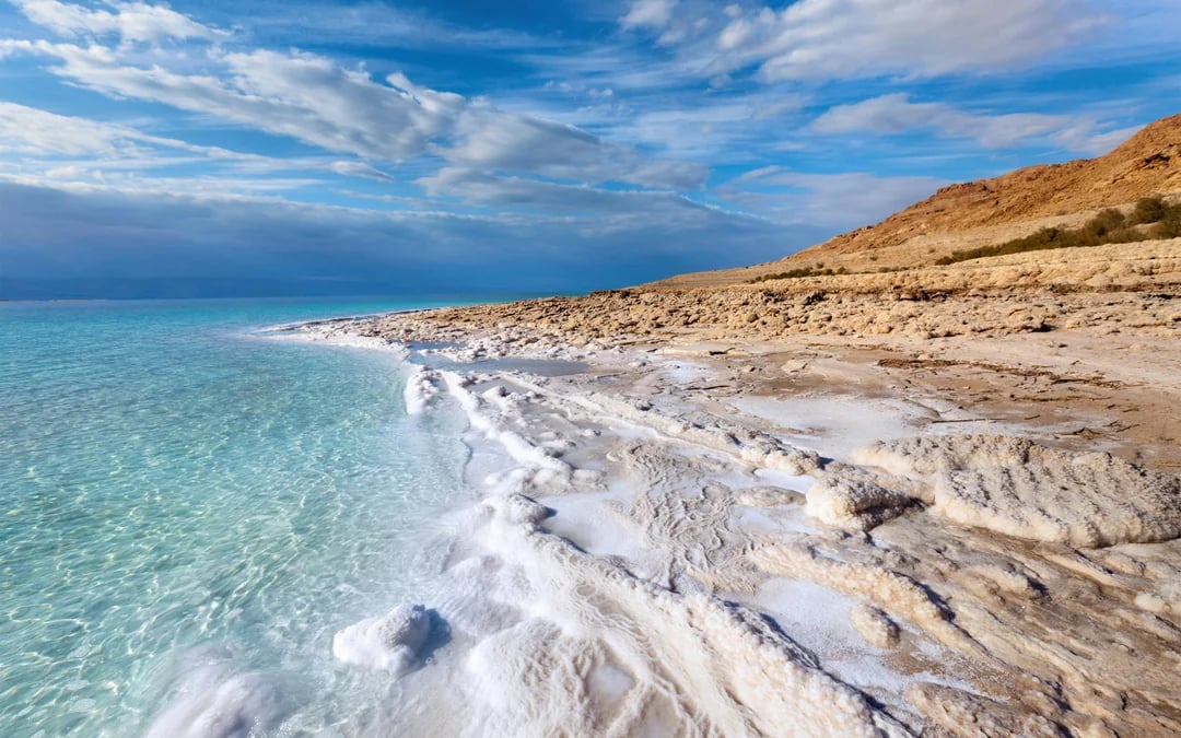 From Amman: Dead Sea Half-Day Trip with 4-Star Resort Beach Access & Mud Experience Image 2