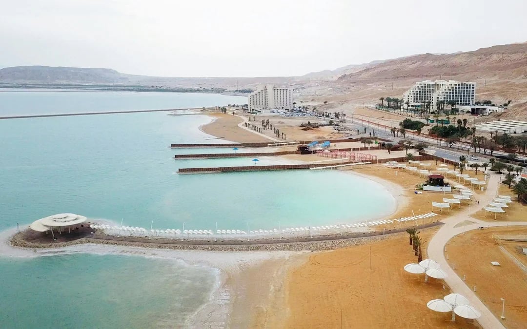 From Amman: Dead Sea Half-Day Trip with 4-Star Resort Beach Access & Mud Experience Image 10