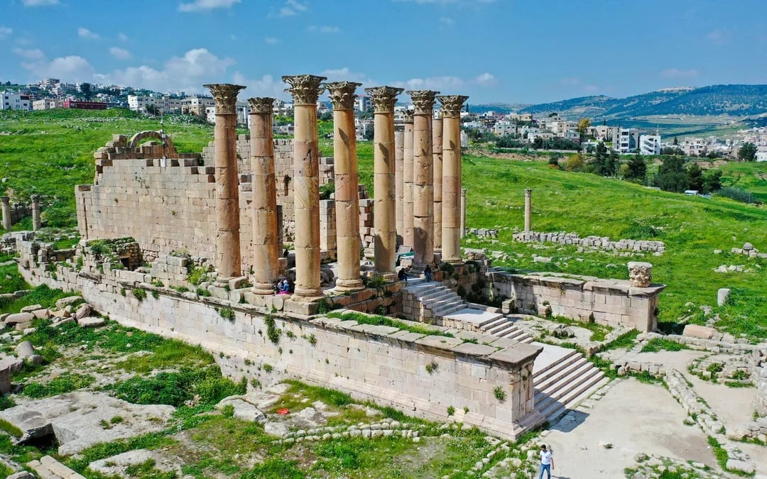 From Amman: Jerash Ruins and Ajloun Castle Guided Tour Image 1