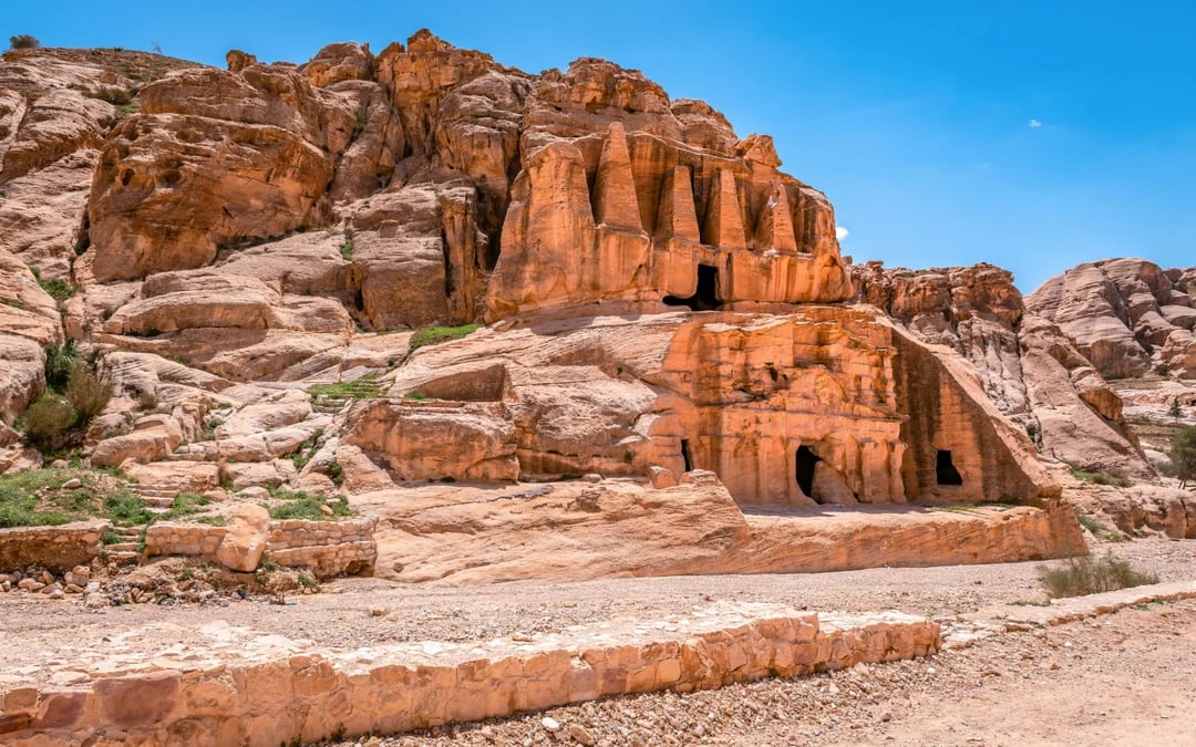 From Amman: Petra Guided Tour with Little Petra, Treasury & Royal Tombs Image 11