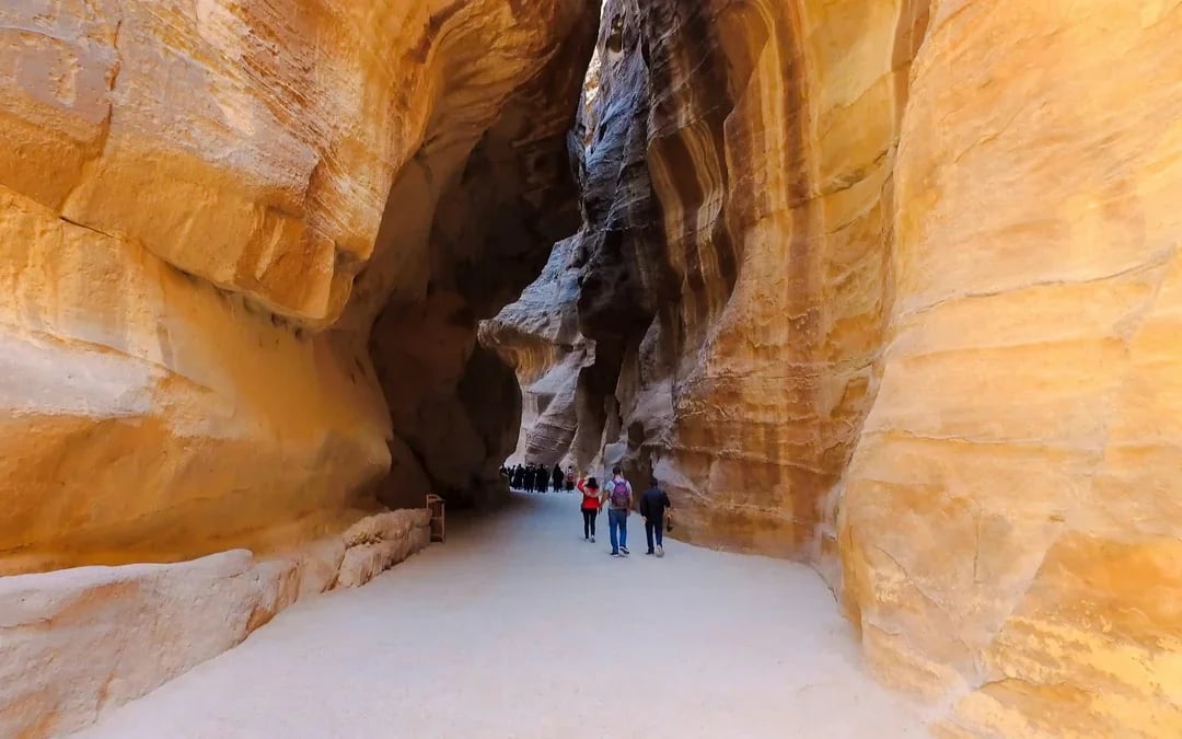 From Amman: Petra Guided Tour with Little Petra, Treasury & Royal Tombs Image 3