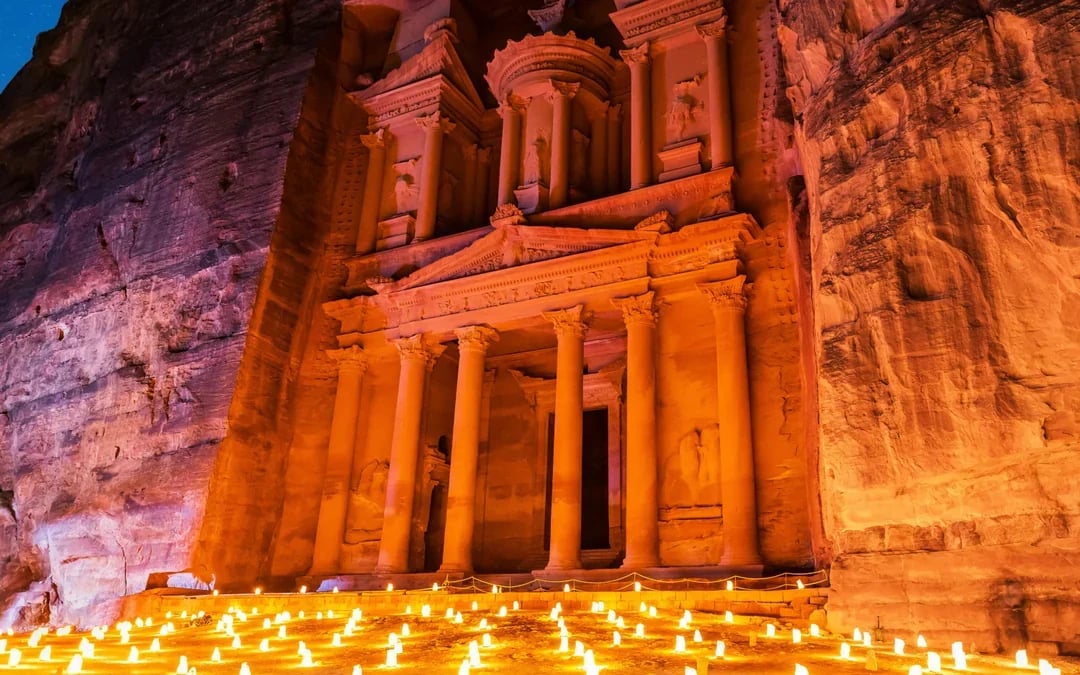 From Amman: Petra Guided Tour with Little Petra, Treasury & Royal Tombs Image 5