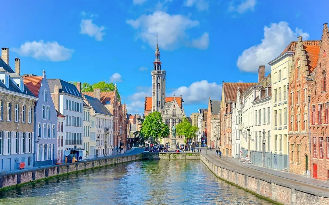 From Amsterdam: Full-Day Bruges Guided Tour Image 10