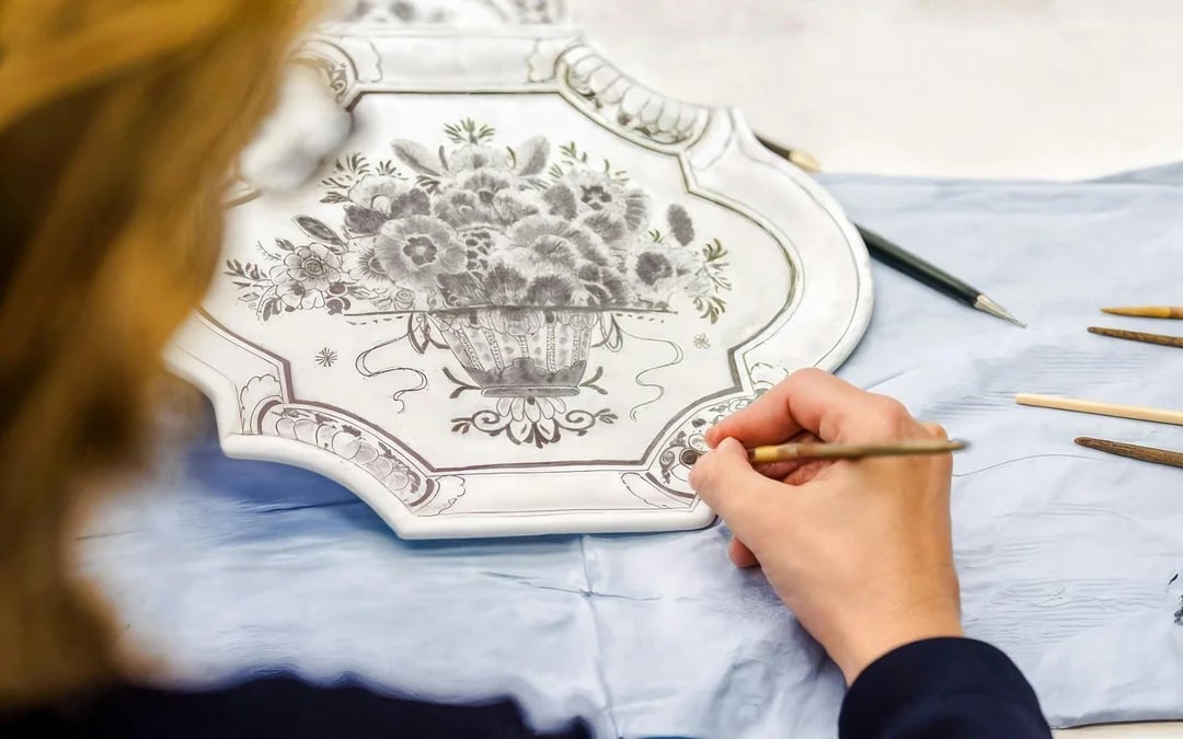 From Amsterdam: Rotterdam, Delft & The Hague Full-Day Tour with Entry to Royal Delft Image 4
