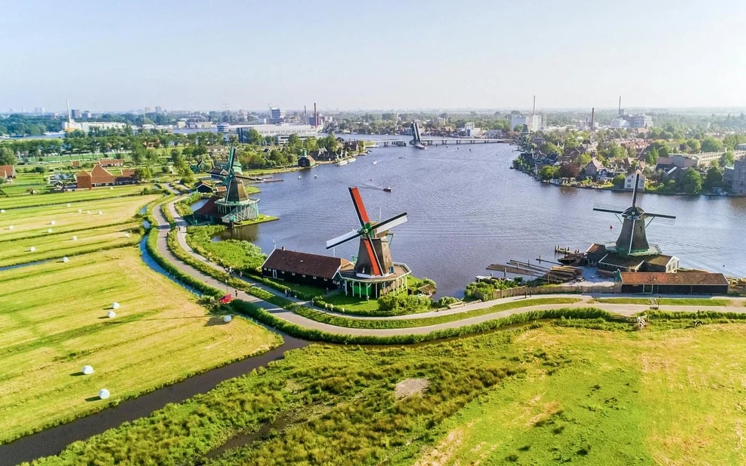 From Amsterdam: Zaanse Schans & Cheese Tasting Guided Tour Image 1