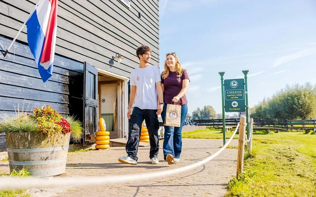 From Amsterdam: Zaanse Schans & Cheese Tasting Guided Tour Image 11