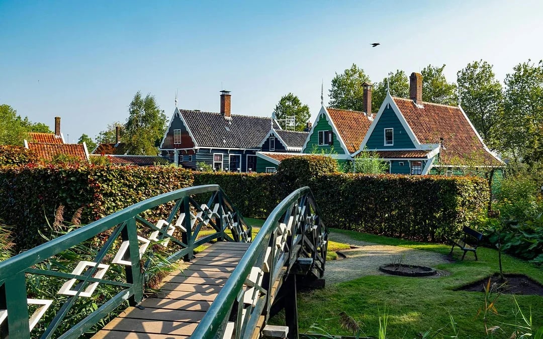 From Amsterdam: Zaanse Schans & Cheese Tasting Self-Guided Tour Image 6