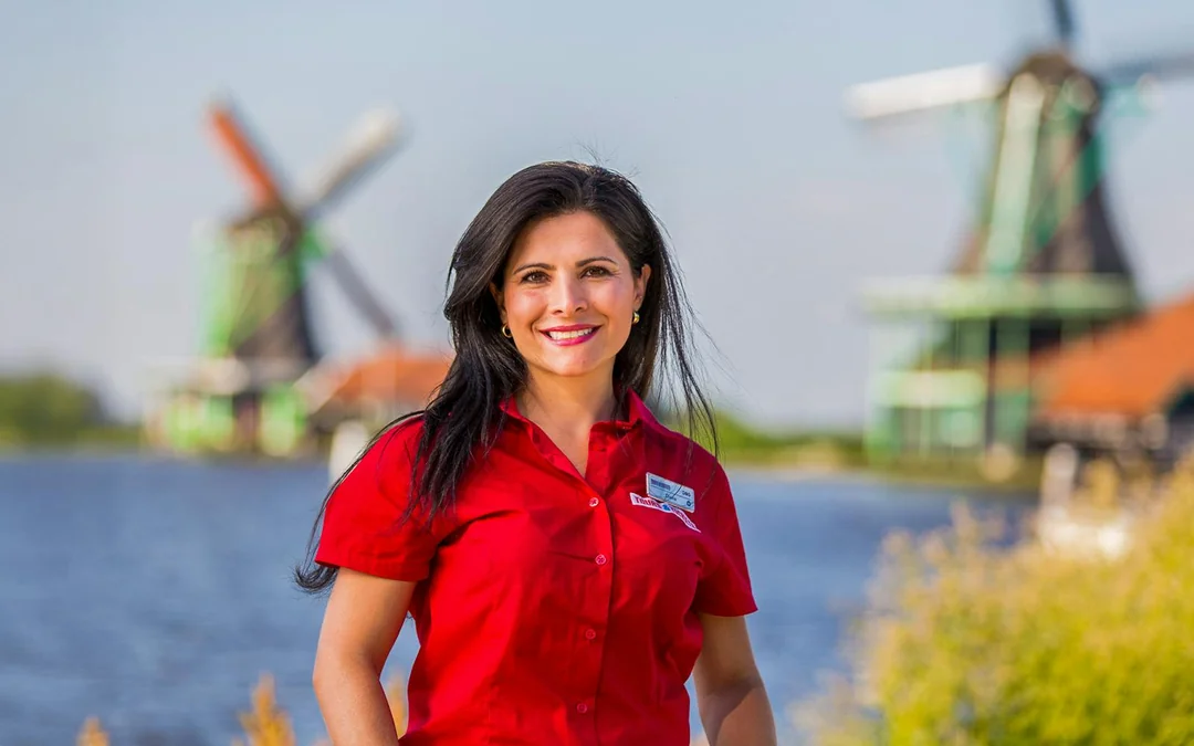 From Amsterdam: Zaanse Schans, Volendam, and Marken Guided Tour Image 2