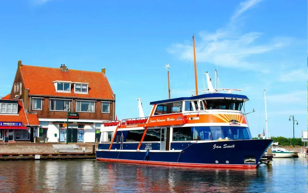 From Amsterdam: Zaanse Schans, Volendam, Edam and Marken Guided Tour Image 8