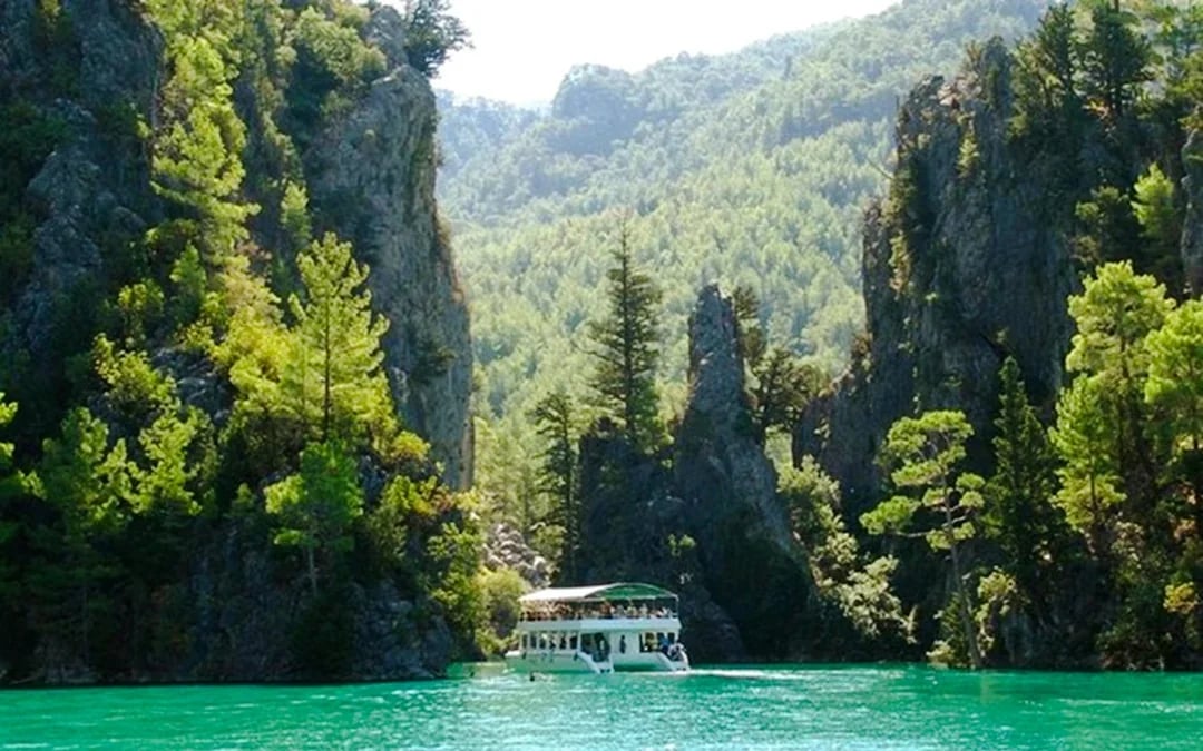 From Antalya: Green Canyon Boat Tour With Lunch, Soft Drinks and Round-Trip Hotel Transfers Image 8
