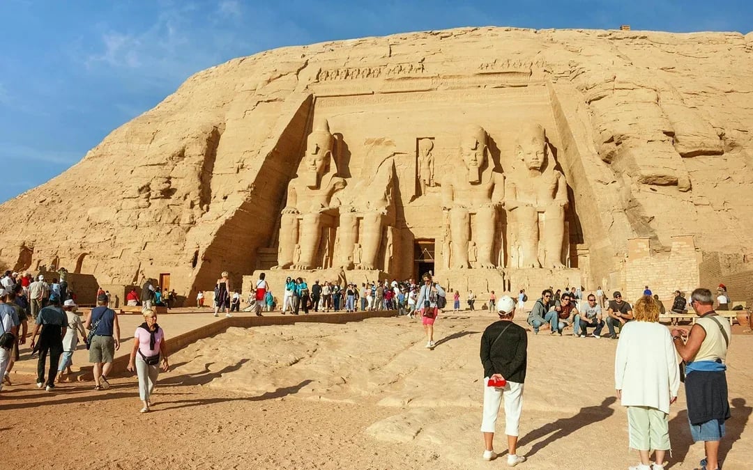 From Aswan: 4-Day Nile Cruise with Luxor Hot-Air Balloon Ride & Abu Simbel Visit Image 2