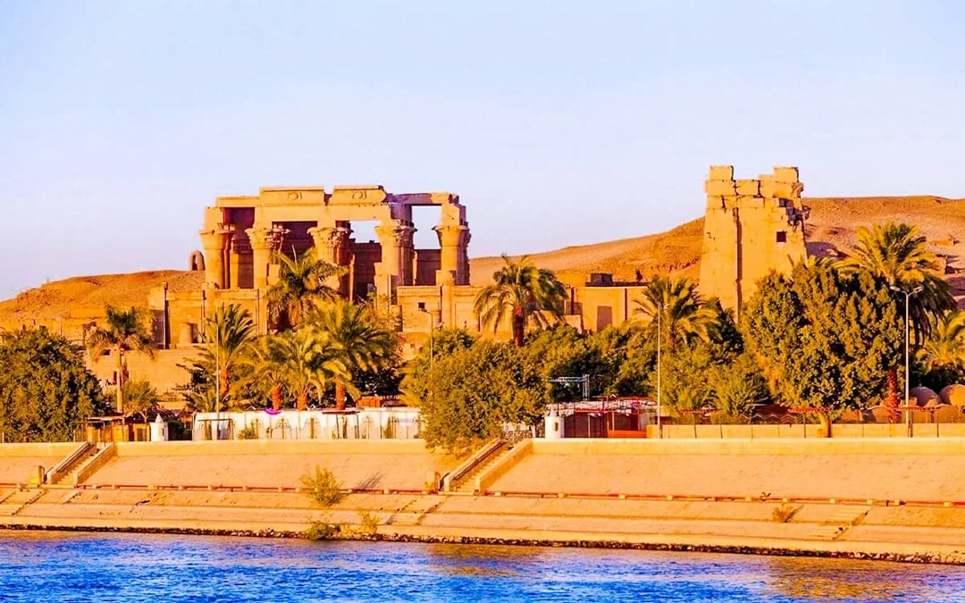From Aswan: Private Guided Day Trip to Kom Ombo and Edfu Temples Image 5