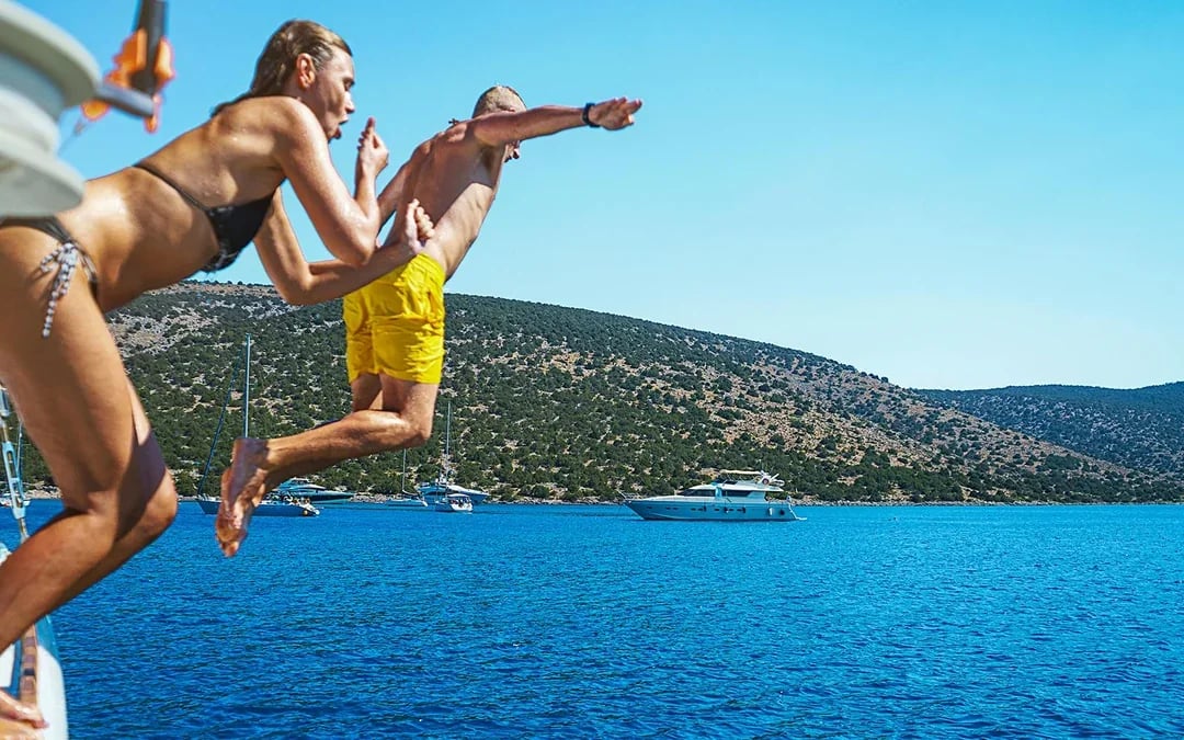 From Athens: Agistri, Moni & Aegina Islands Full-Day Cruise with Meals & Drinks Image 7
