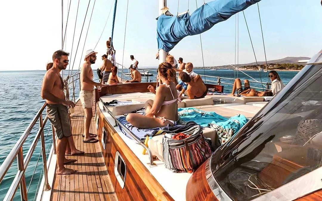 From Athens: Day Cruise to Greek Islands of Agistri, Moni & Aegina with Lunch Image 6