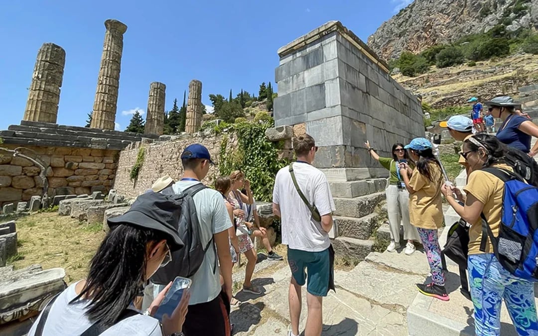 From Athens: Delphi & Arachova Day Tour with Expert Guide & Entry Tickets Image 11