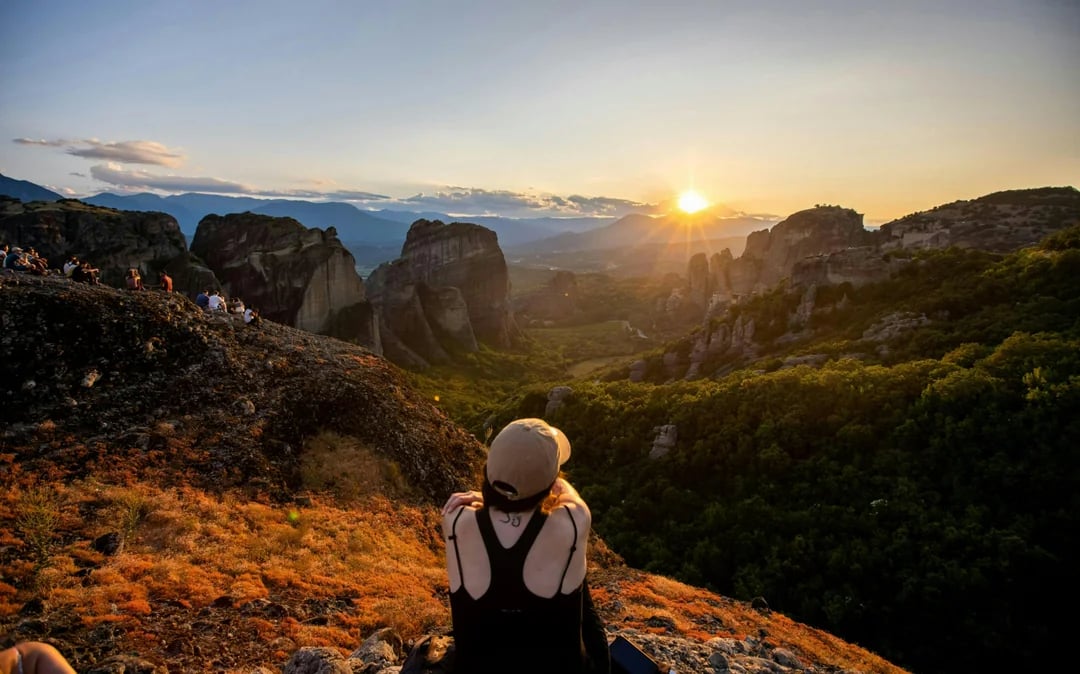 From Athens: Delphi & Meteora 2-Day Guided Tour with Hotel Stay Image 11