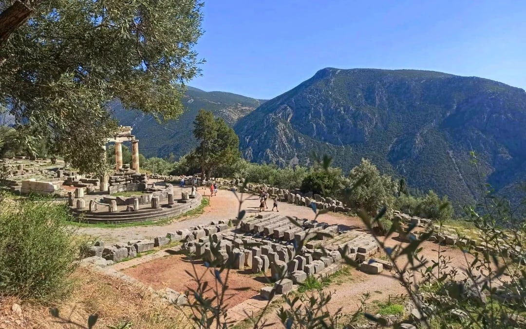 From Athens: Delphi Archaeological Site & Museum Private Day Trip  Image 3