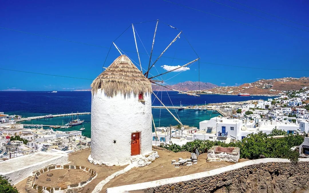 From Athens: Guided Day Trip to Mykonos with Ferry Transfers Image 8